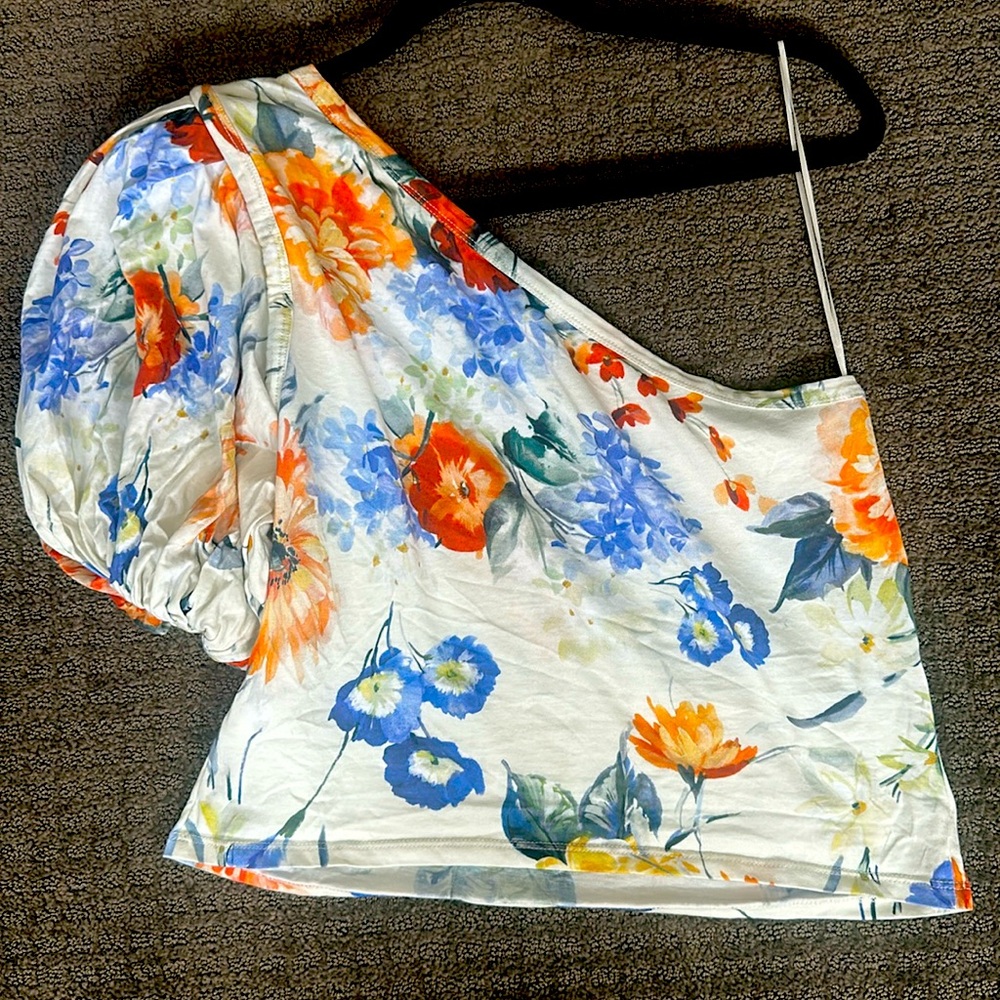Express One shoulder floral top, Medium